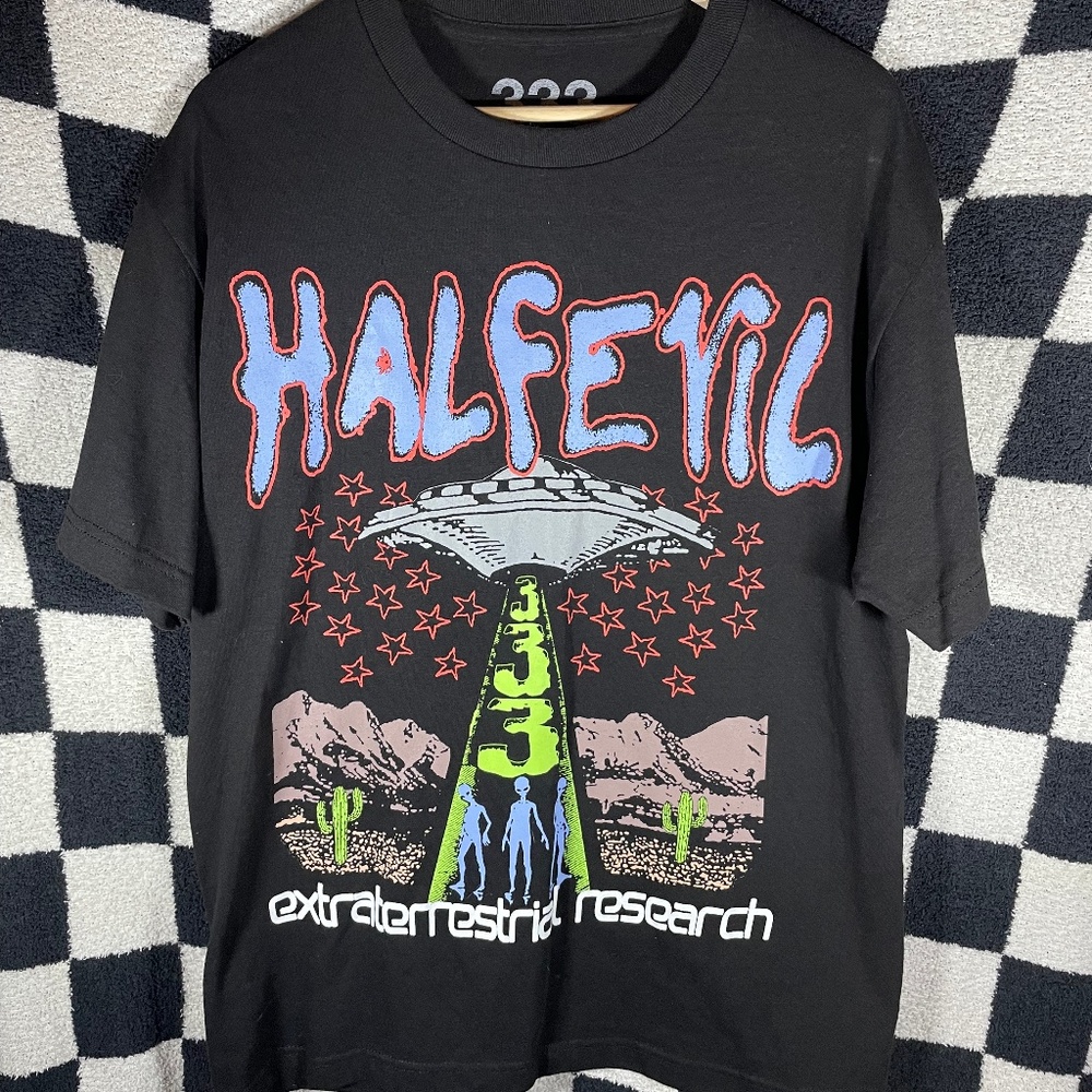 Half Evil 333 Short Sleeve Graphic Shirt Men's L Extraterrestrial Research Alien